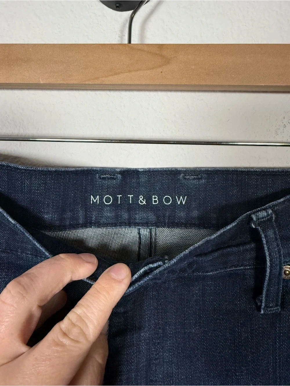 Mott & Bow mott bow